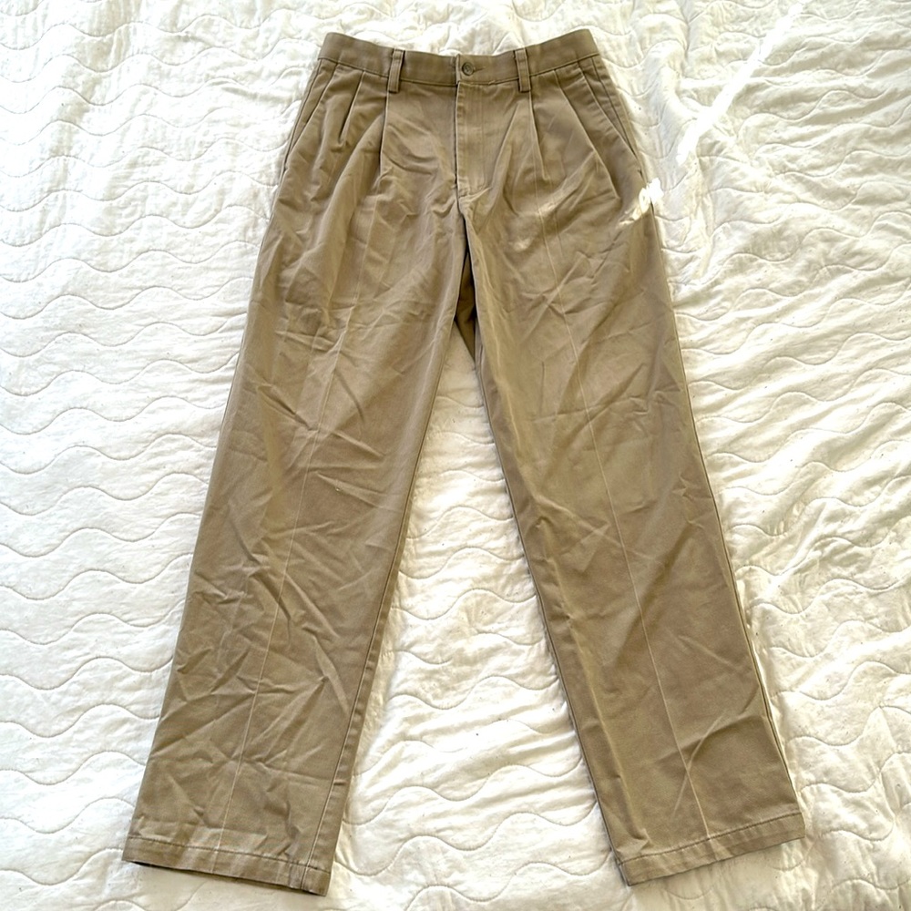 Dockers Men’s 30w x 32L Khaki Pants